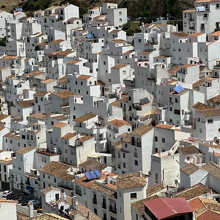 Lovely In * Casares